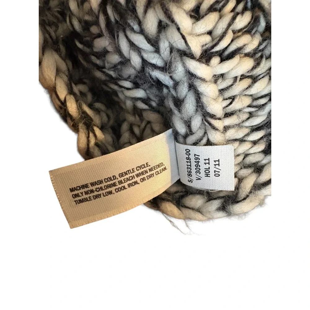 Gap Chunky Knit Infinity Scarf Black White Marled Acrylic Winter Circle Loop‎ - Picture 6 of 6
